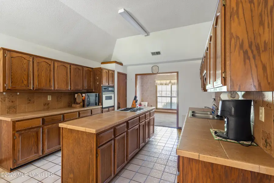 4075 Davall Drive, Olive Branch, MS 38654 - #2