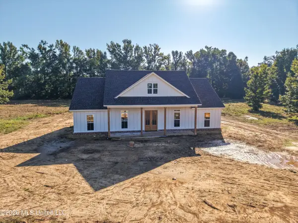 693 Katherine Trail, Batesville, MS 38606