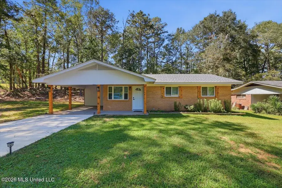 622 11th Avenue, Magee, MS 39111 - #3