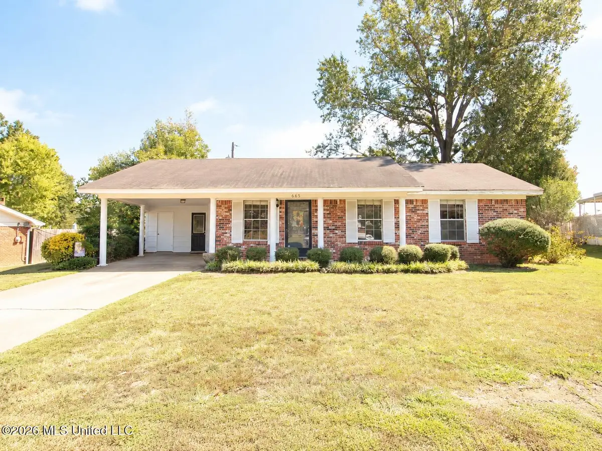 665 Scenic Drive, Grenada, MS 38901 - #1