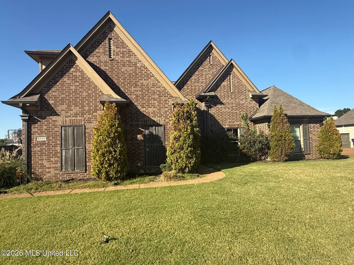 6650 Aquila Circle, Olive Branch, MS 38654 - #1