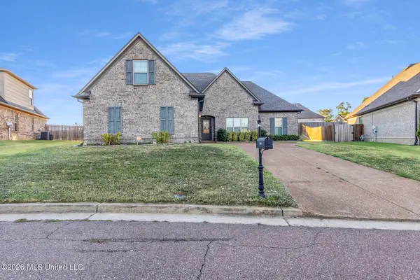 2568 Summer Knoll Drive, Southaven, MS 38672