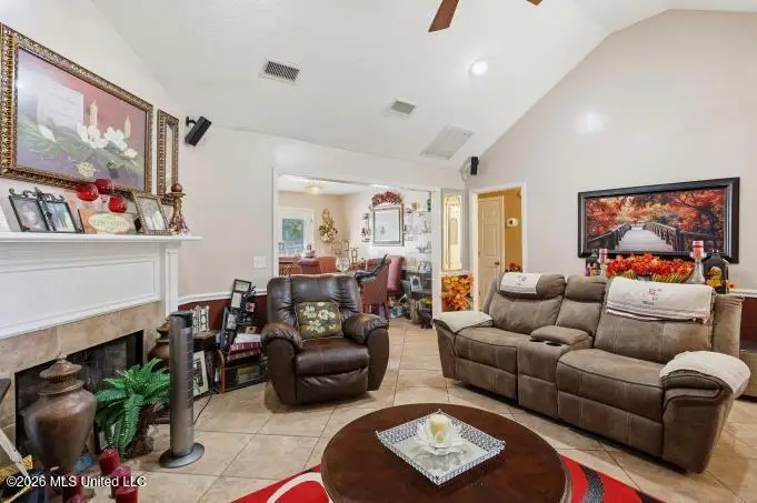 124 W Bradford Place, Richland, MS 39218 - #3