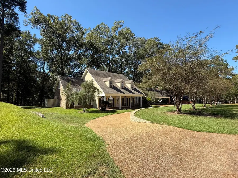 121 Woodhaven Drive, Natchez, MS 39120 - #3
