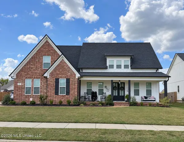 3161 Honeysuckle Lane, Hernando, MS 38632