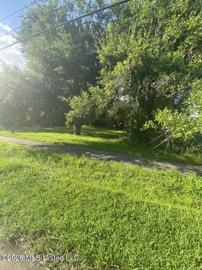 2419 33rd Street, Gulfport, MS 39501 - #2