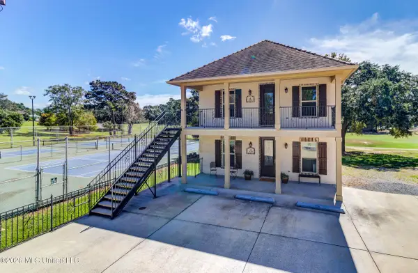 236 Fairway Villas Circle, Diamondhead, MS 39525