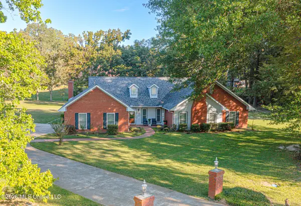 4313 Bishop Drive, Vicksburg, MS 39180