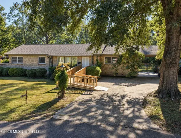 261 Pollard Street, Batesville, MS 38606