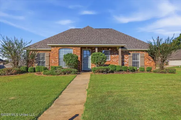 227 Silver Lake, Pearl, MS 39208