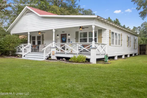 905 Old Spanish Trail, Bay Saint Louis, MS 39520