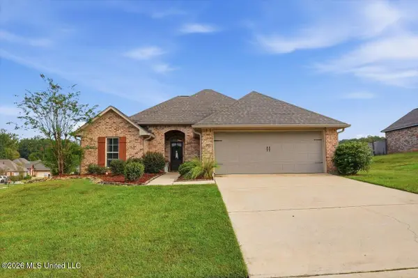 801 Ascham Court, Pearl, MS 39208