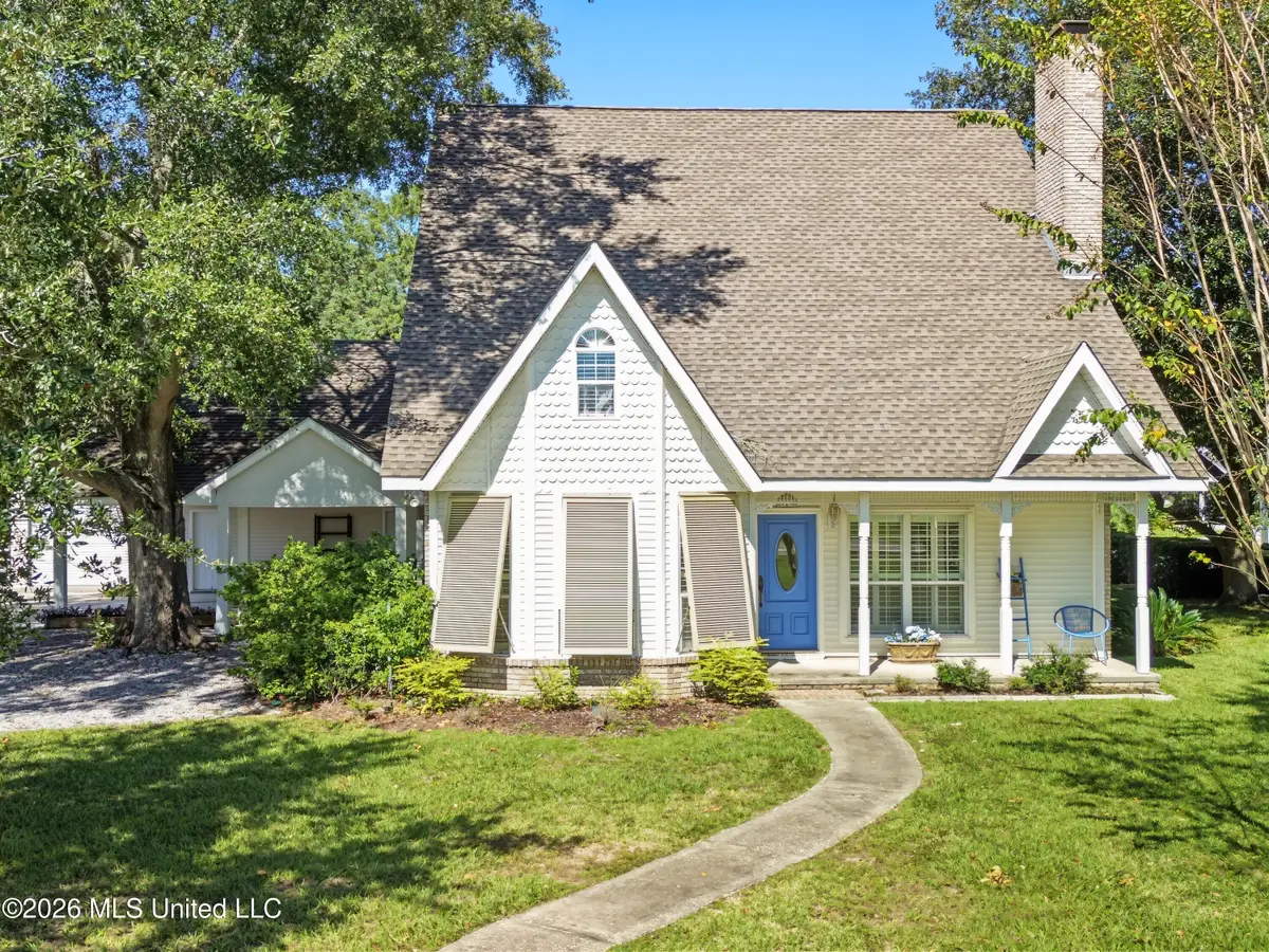 723 Old Spanish Trail, Bay Saint Louis, MS 39520 - #1