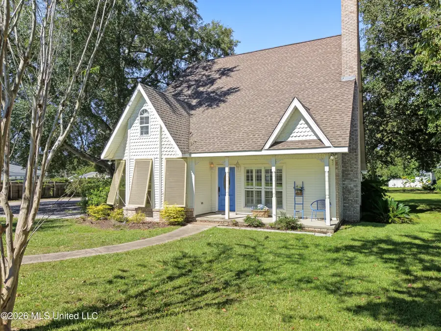723 Old Spanish Trail, Bay Saint Louis, MS 39520 - #2