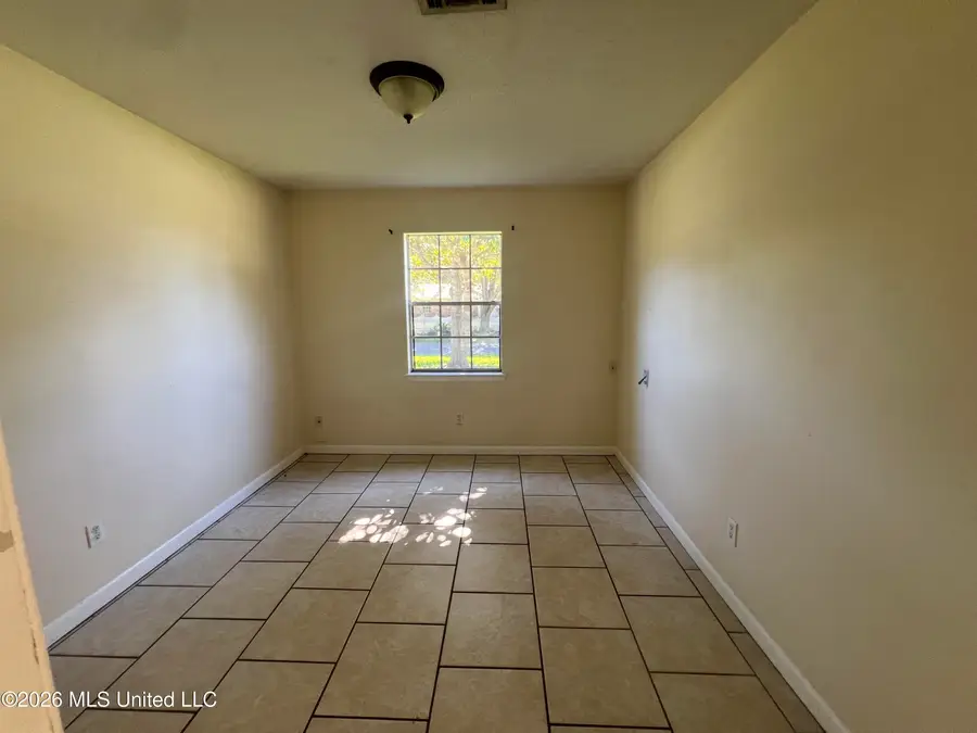 4115 Yosemite Drive, Ocean Springs, MS 39564 - #3