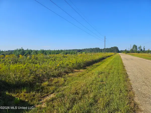 Rogers Road, Columbia, MS 39429