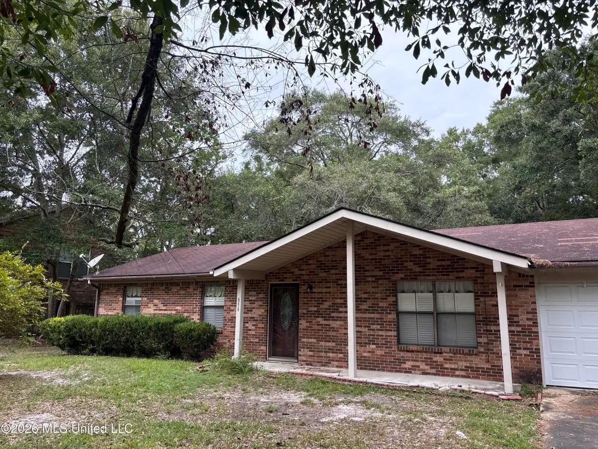 2913 Walker Avenue, Pascagoula, MS 39581 - #1