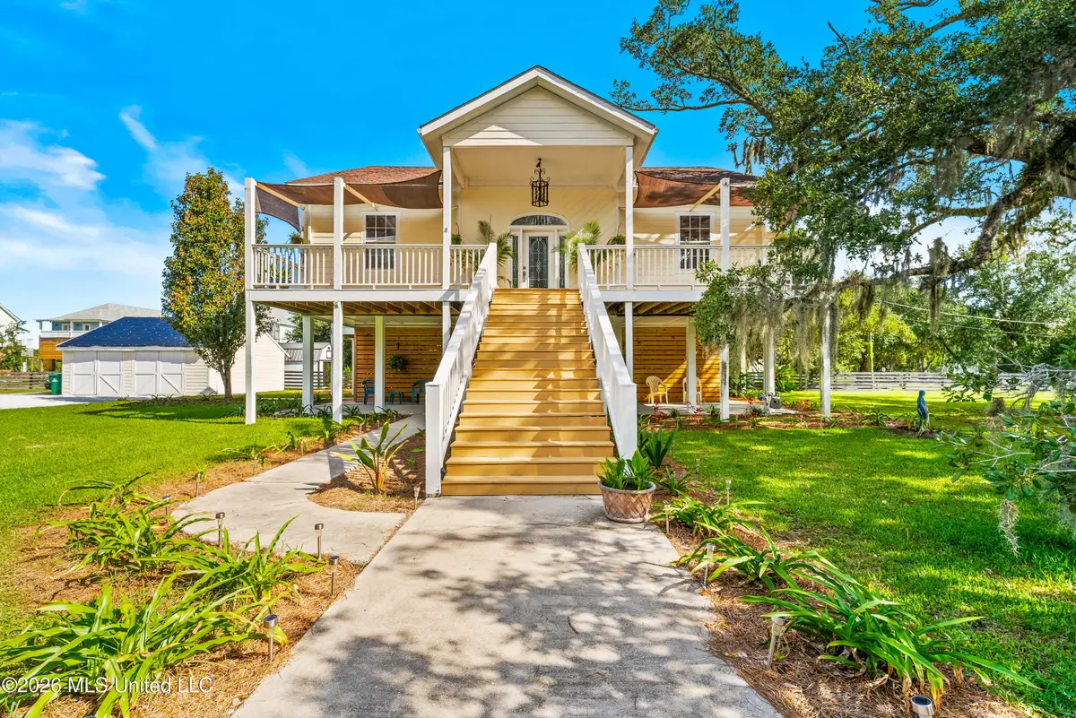 205 Harrison Court, Bay Saint Louis, MS 39520 - #1