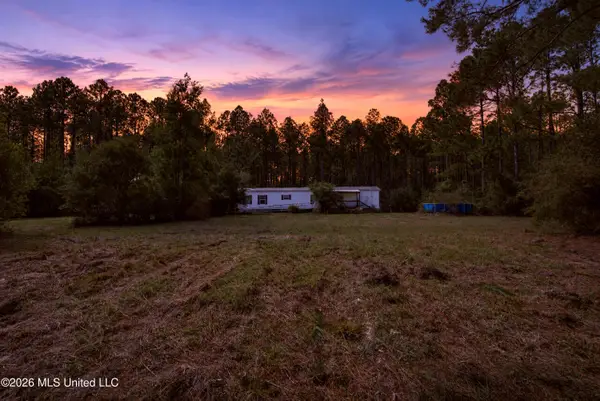 13501 Ridgeland Road, Vancleave, MS 39565