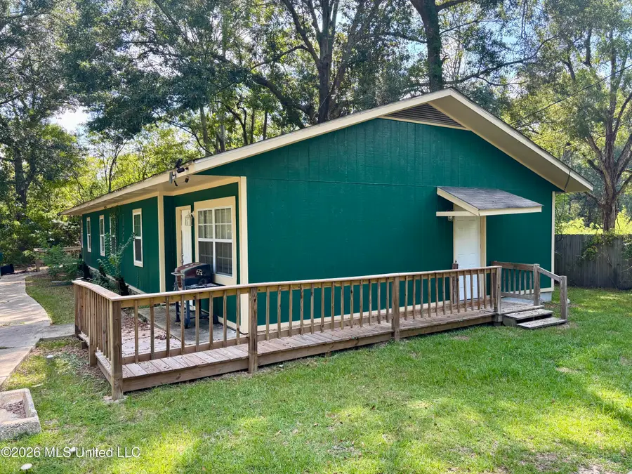 703 Auburn Street, Wiggins, MS 39577 - #2