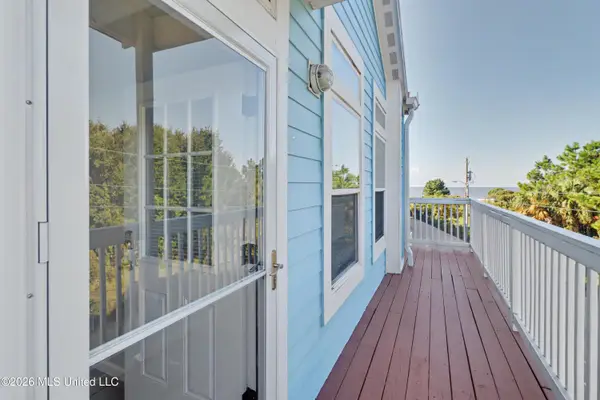 1515 E Beach Boulevard, Pass Christian, MS 39571