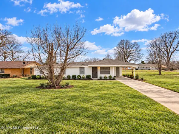 215 Meadowbrook Cove, Lyon, MS 38645