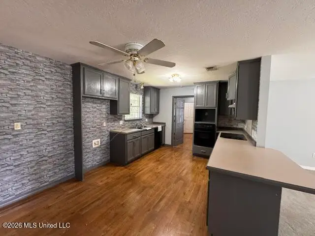 801 W 2nd Avenue, Wiggins, MS 39577 - #3