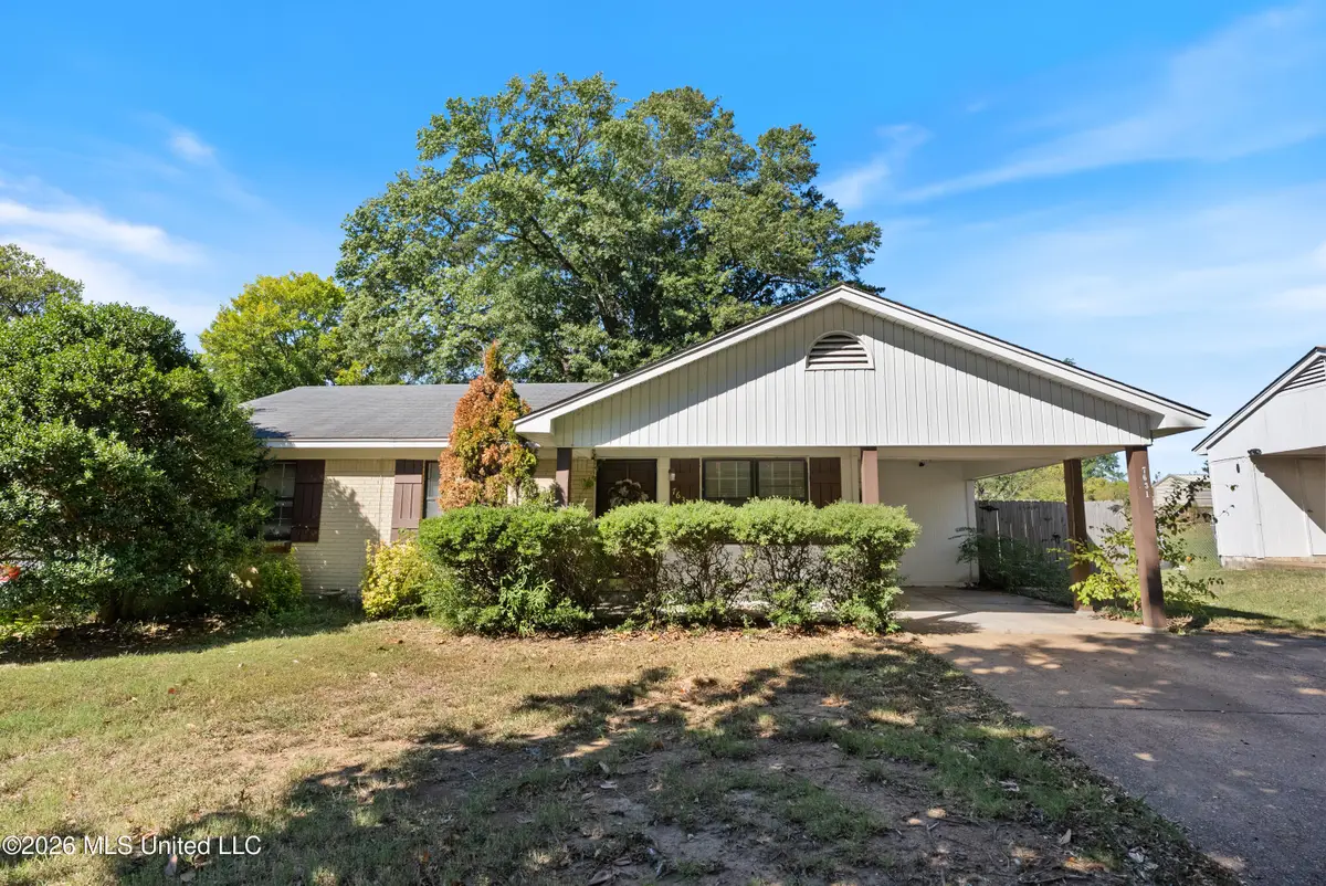 7631 W Southaven Circle, Southaven, MS 38671 - #1