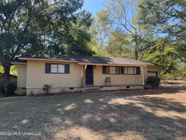 2905 Lakewood Drive, Jackson, MS 39212