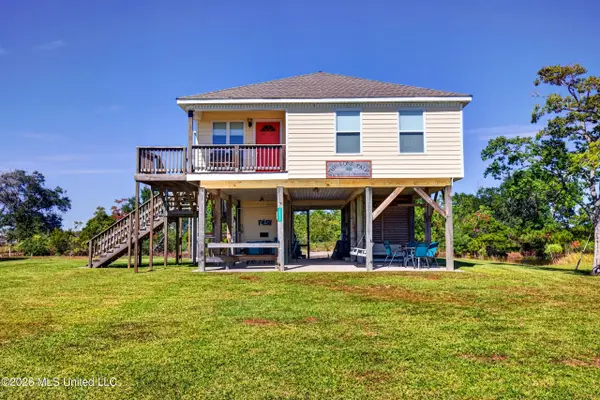 10052 W Park Road, Bay Saint Louis, MS 39520