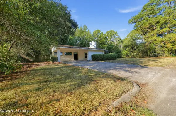 305 Sun Drive, Jackson, MS 39211