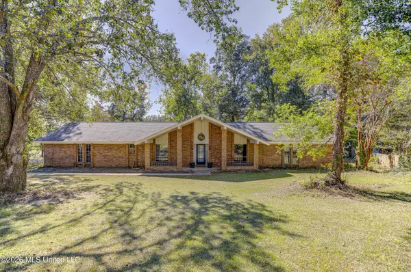 2 Mccall Cove, Vicksburg, MS 39183