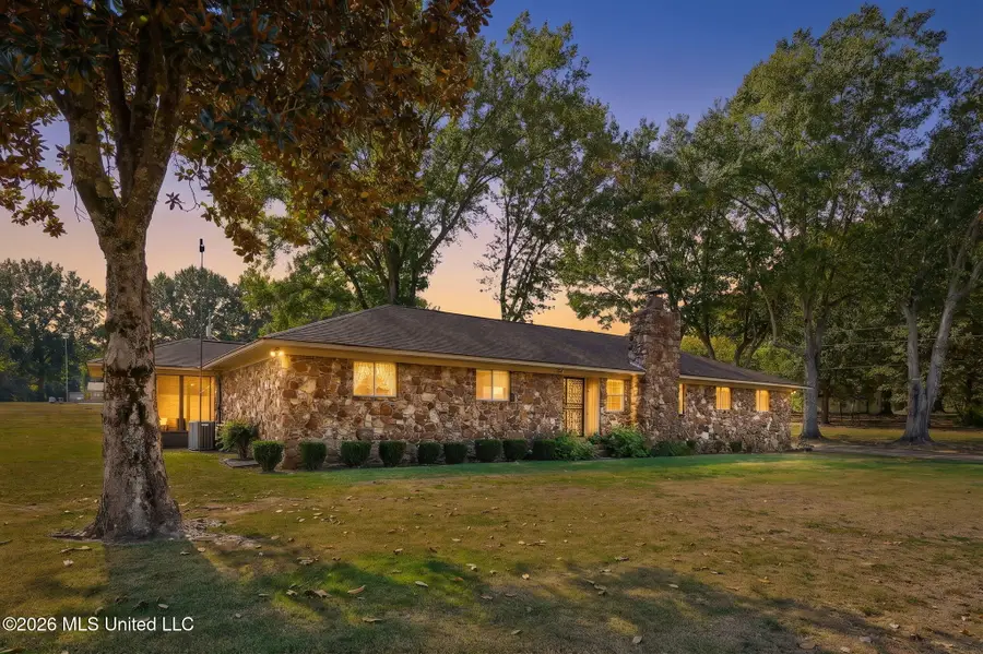3531 Nickalus Avenue, Horn Lake, MS 38637 - #2