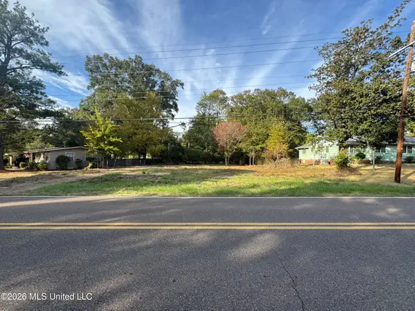 Meadowbrook Road, Jackson, MS 39211