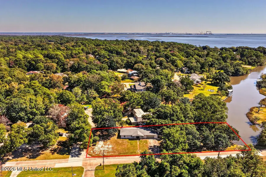 1700 Seacliffe Drive, Gautier, MS 39553 - #2