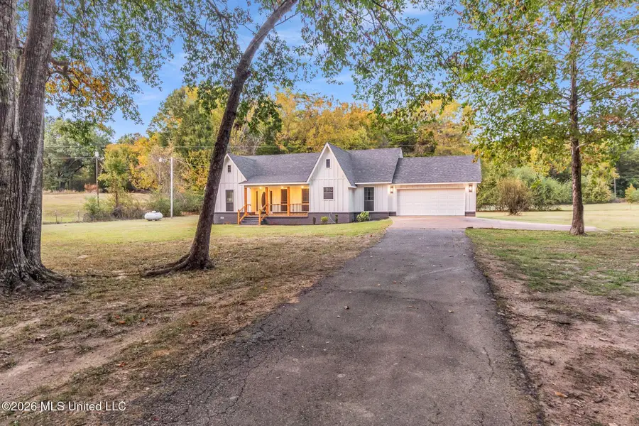 1038 W Oak Grove Road, Hernando, MS 38632 - #3