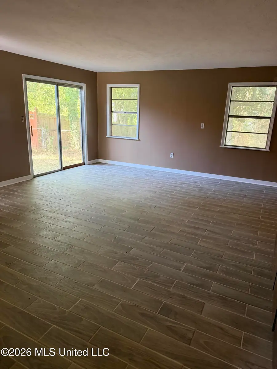 3750 Douglas Avenue, Jackson, MS 39213 - #3