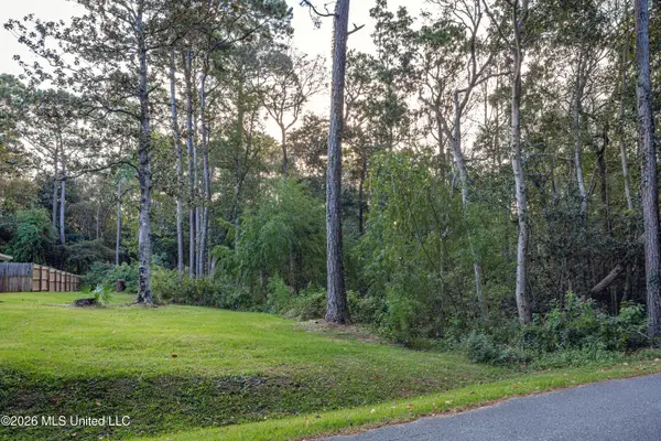 3520 N 4th Street, Ocean Springs, MS 39564