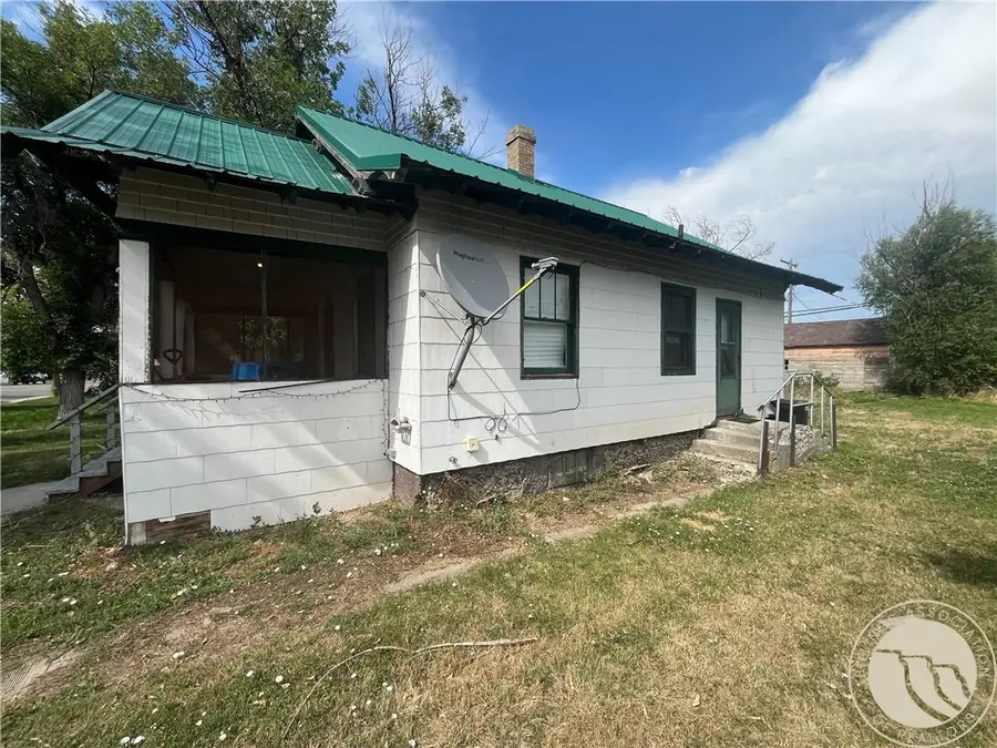 513 N Custer Avenue, Hardin, MT 59034 - Image #2