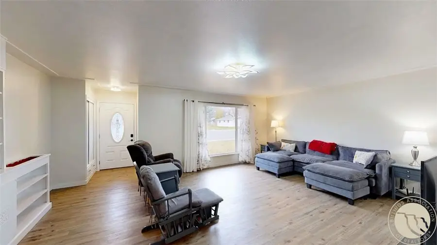 424 Wicks Lane, Billings, MT 59105 - Image #3