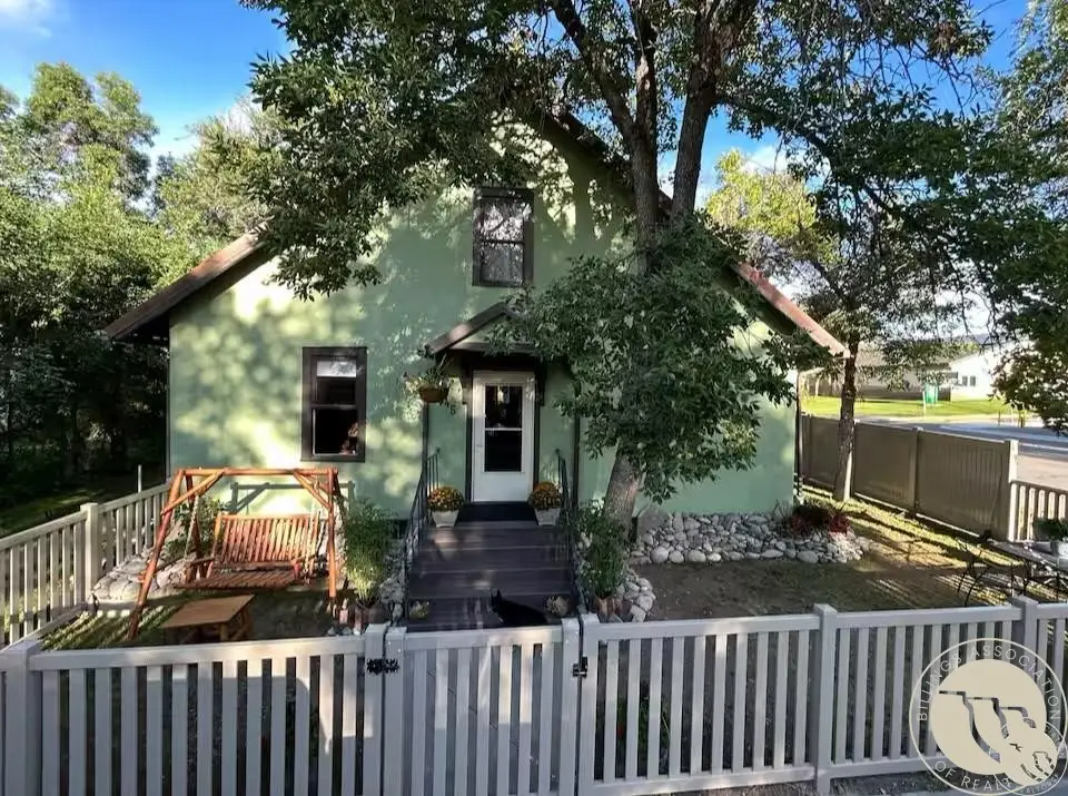 345 N 3rd St, Columbus, MT 59019 - Image #1
