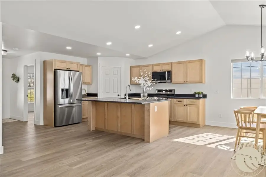 5464 Apple Rose Lane, Billings, MT 59106 - Image #3