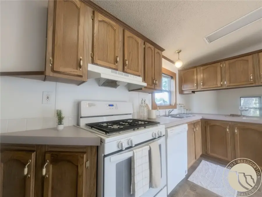 2224 Highway 87 E #28 #28, Billings, MT 59101 - #3