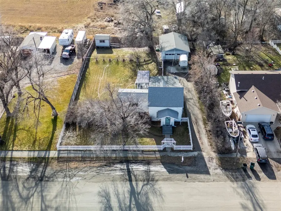 723 E 3rd Avenue S, Columbus, MT 59019 - Image #3