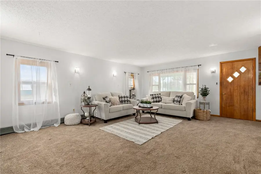 512 3rd Street E, Roundup, MT 59072 - Image #2