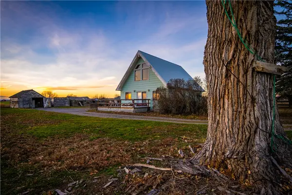 2578 N 14th Road, Worden, MT 59088