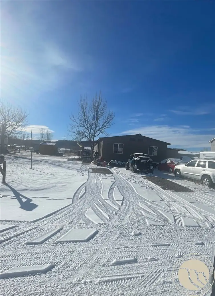 1131 E 3rd Ave N, Columbus, MT 59019 - Image #2