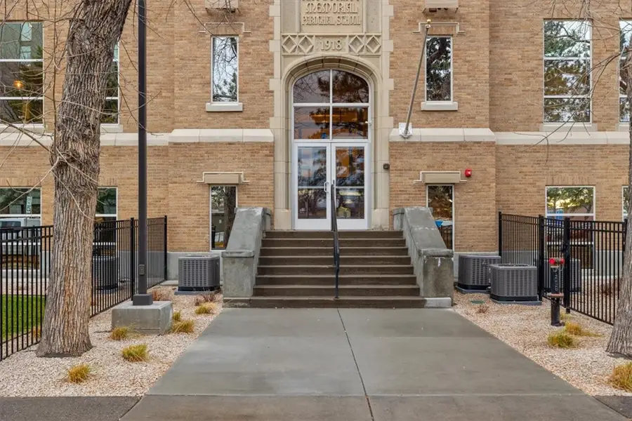 235 N 32nd St #301, Billings, MT 59101 - #3