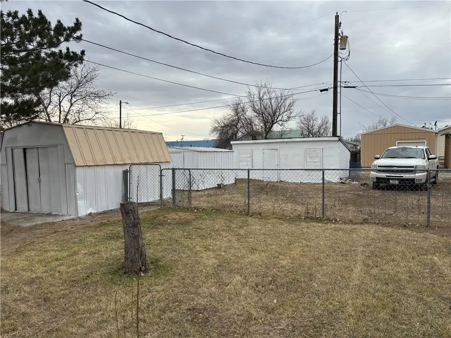 16 S Crawford Avenue, Hardin, MT 59034 - Image #3