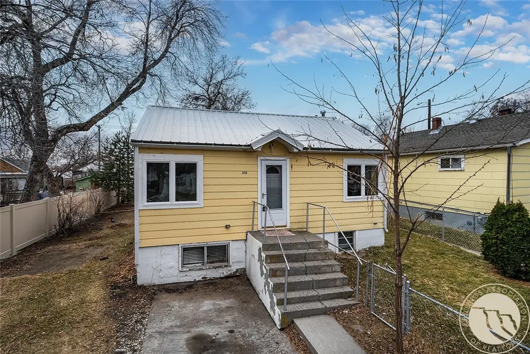 608 S 34th Street, Billings, MT 59101 - #1